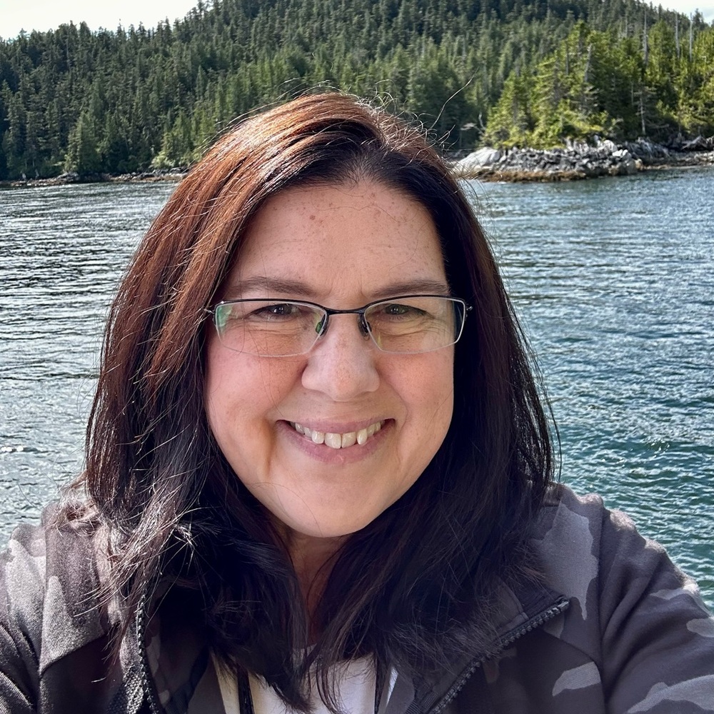 Meet your Posher, Kamela